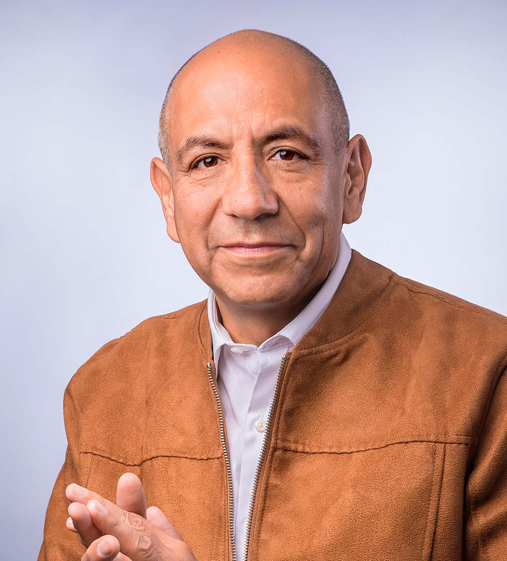 Lic. Efraín Palacios